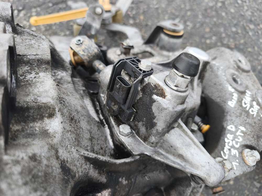 BOITE DE VITESSE MANUEL OPEL CORSA D 1.3 CDTI CODE: MKG - Vue 7